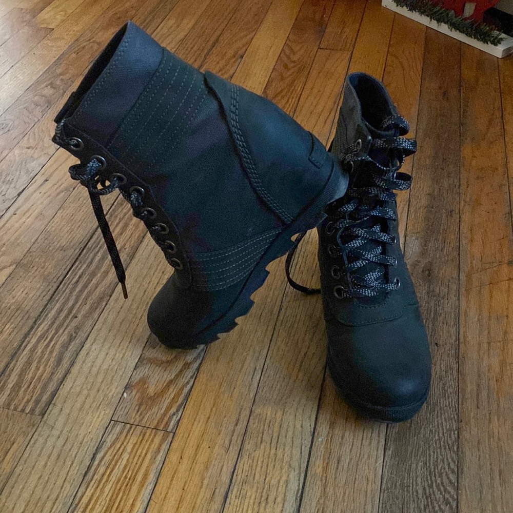 Sorel Women’s Lexi Wedge Felt